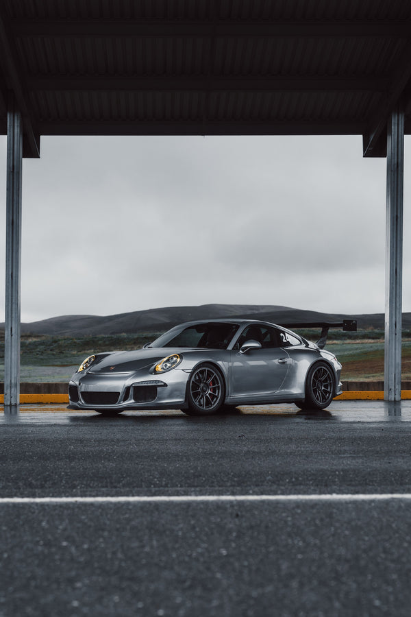 PORSCHE 911 991.1 GT3 に APEX SM-10RE 19x9.5J ET50 / 19x12J ET46 Anthracite を装着