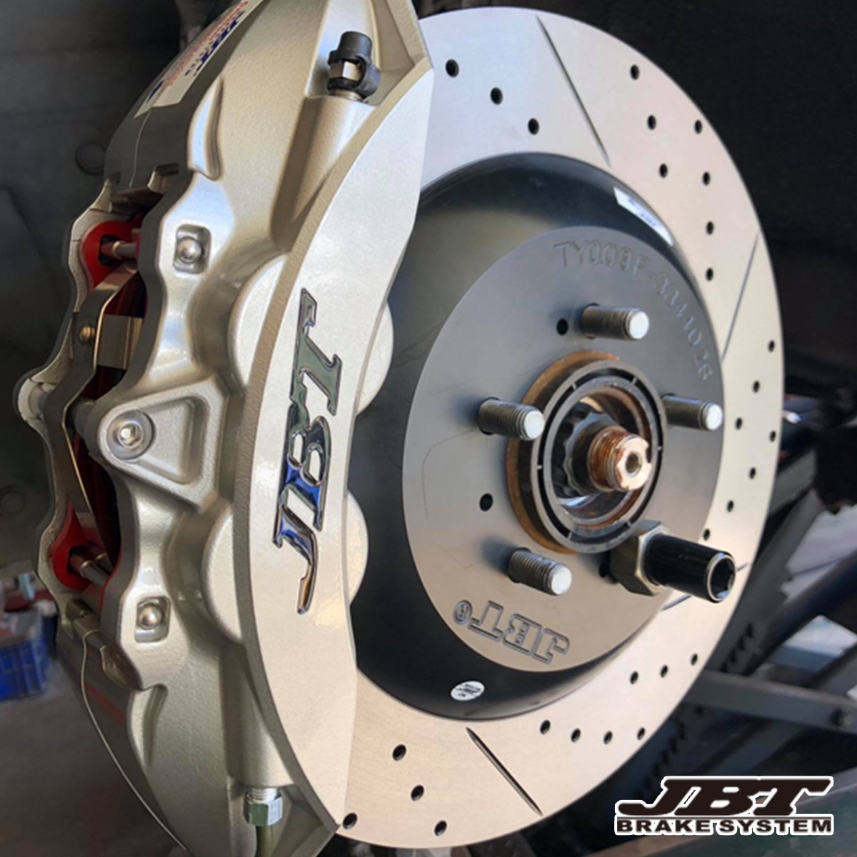 ■JBTブレーキキャリパー4POT(SP4P)+1ピース330mmコンビローター+ブラケット+パッド+ブレーキホース:フロントフルセット:全10色:トヨタ:アリスト:JZS161