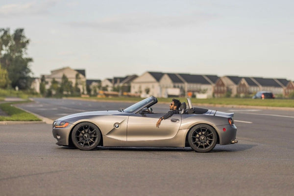 BMW Z4 E85/E86 に APEX SM-10 F:18x8.5J ET35 / R:18x9.5J ET35 を装着