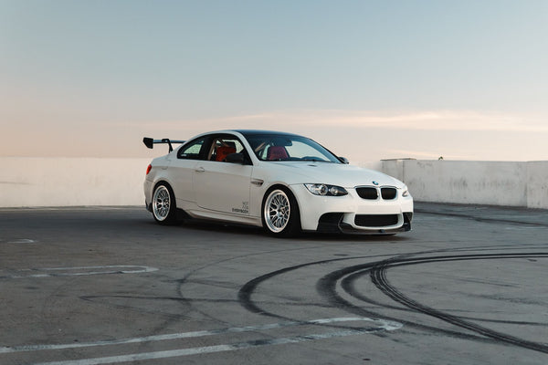 BMW M3 E90/E92/E93 に APEX ML-10RT 18x10.5J ET22 を装着