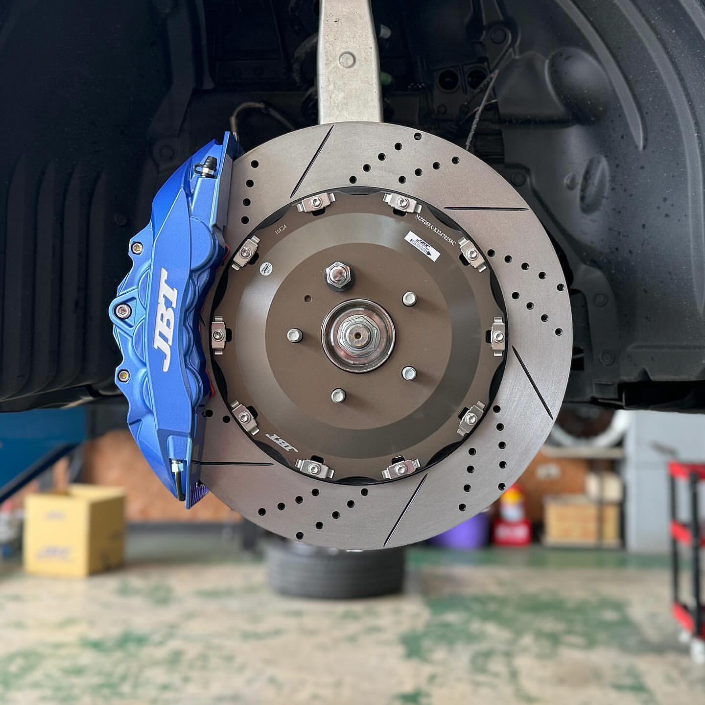 JBT BRAKE SYSTEM コンプリートブレーキキット:フロント用:Z8+400mm:MAZDA CX-60