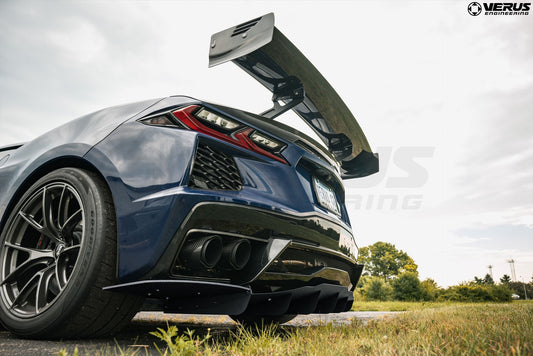 VERUS ENGINEERING(ヴェルスエンジニアリング)A0423A:シボレー・コルベットスティングレー(C8):コンポジットリアスパッツキット