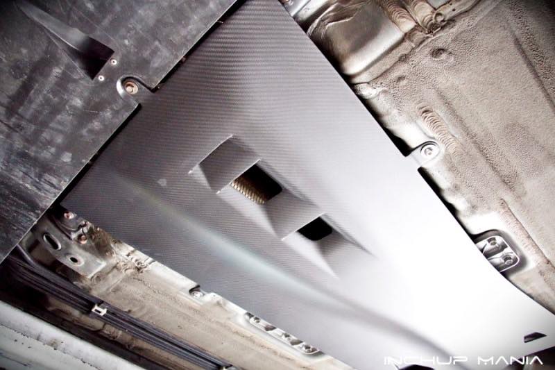 VERUS ENGINEERING(ヴェルスエンジニアリング)A0112A: NISSAN:R35GT-R ドライカーボンフラットアンダーボディパネル
