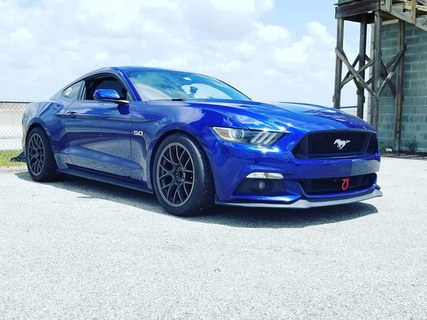 FORD マスタング S550 に APEX EC-7 18x11J ET52 Anthracite を装着
