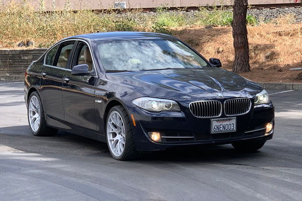 BMW 5シリーズ F10/F11 に APEX EC-7 F:19x9.5J ET28 / R:19x10.5J ET45 を装着