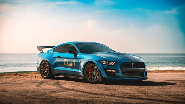 FORD マスタング シェルビー GT500 に APEX VS-5RS F:20x11J ET26 / R:20x11.5J ET48 Satin Bronze を装着