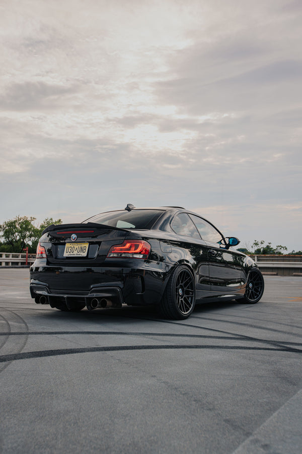BMW 1M E82 に APEX ARC-8 F:18x9J ET30 / R:18x9.5J ET35 を装着