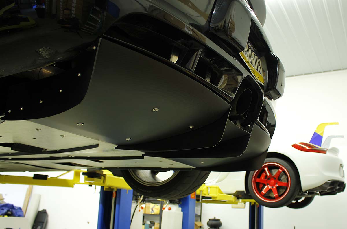 VERUS ENGINEERING(ヴェルスエンジニアリング)A0133A:PORSCHE ケイマン:987:リアディフューザー:ノンアグレッシブ