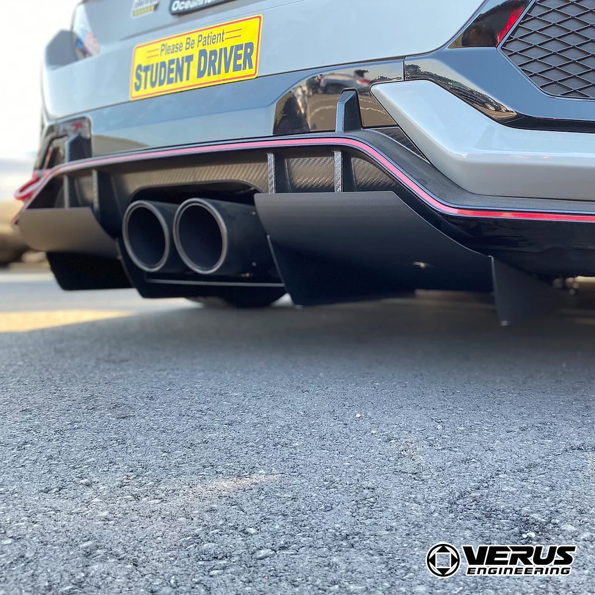 VERUS ENGINEERING(ヴェルスエンジニアリング)A0192A・ホンダ・シビックTYPE-R(FK8)対応アルミ製リアディフューザーセット