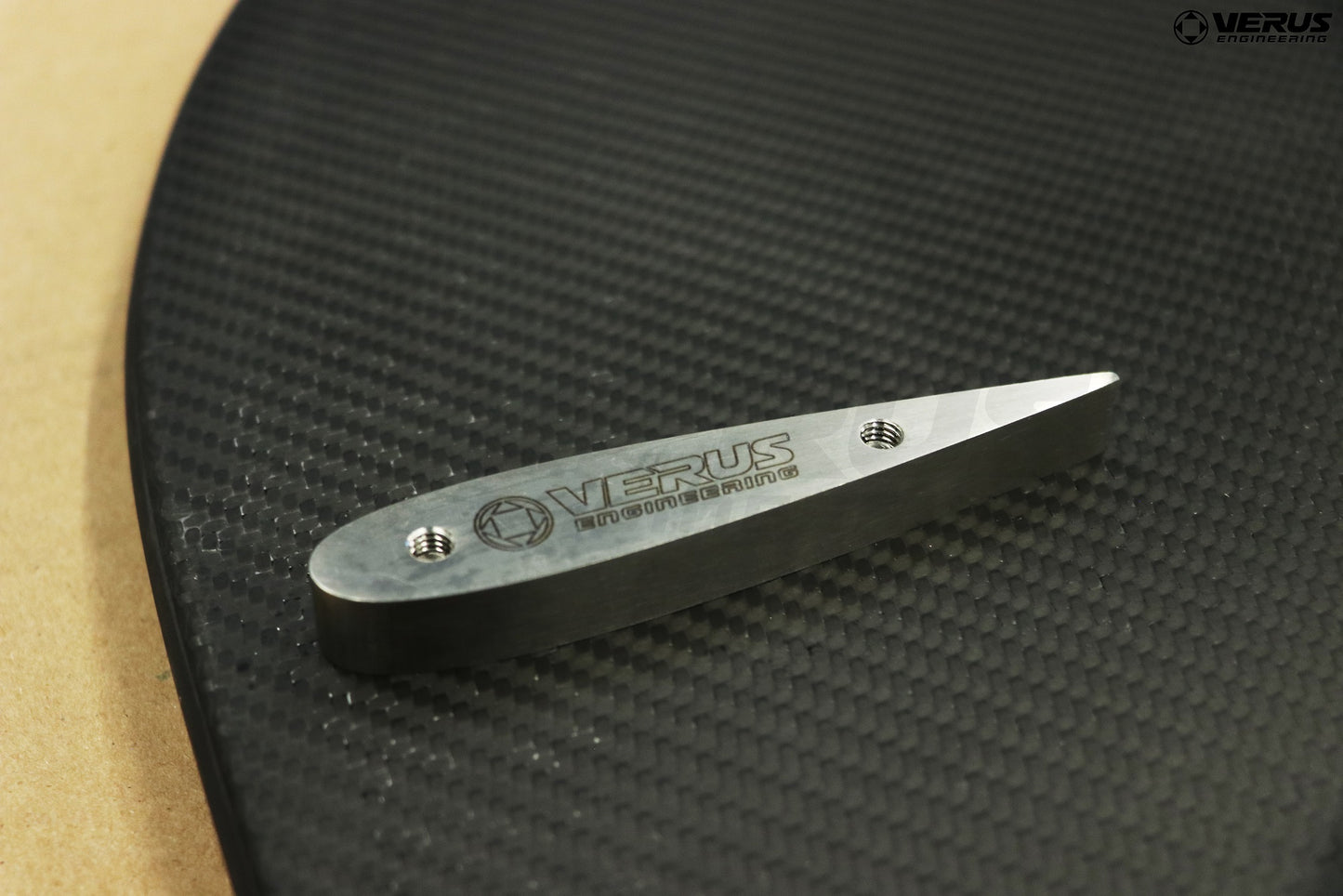 VERUS ENGINEERING(ヴェルスエンジニアリング)U-P0009:汎用スプリッタースキッドベーン:チタンモデル