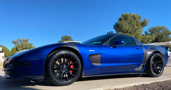 CHEVROLET コルベット C5（Z06／Z51） に APEX SM-10 F:19x10J ET32 / R:19x12.5J ET55 Satin Black を装着