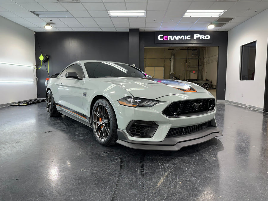 FORD マスタング S550 に APEX VS-5RS F:19x10J ET40 / R:19x11J ET52 Anthracite を装着