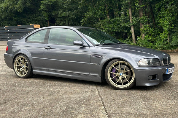 BMW M3 E46 に APEX VS-5RS F:19x9J ET30 / R:19x9.5J ET22 を装着