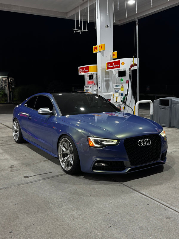 AUDI S5 B8 に APEX VS-5RS 19x9.5J ET25 スクエアを装着（ブラッシュドクリアの例）