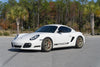 APEX EC-7RS 装着の PORSCHE 987 ケイマン R サイドビュー