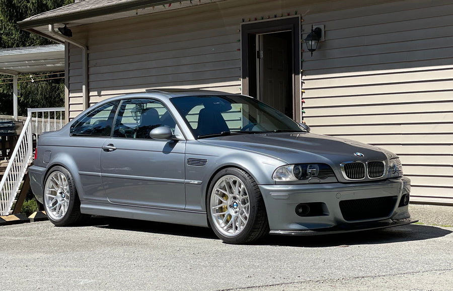 BMW M3 E46 に APEX ARC-8 F:18x9J ET30 / R:18x10.5J ET22 を装着