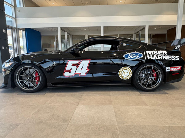 FORD マスタング シェルビー GT500 に APEX VS-5RE 20x11.5J ET48 Anthracite を装着