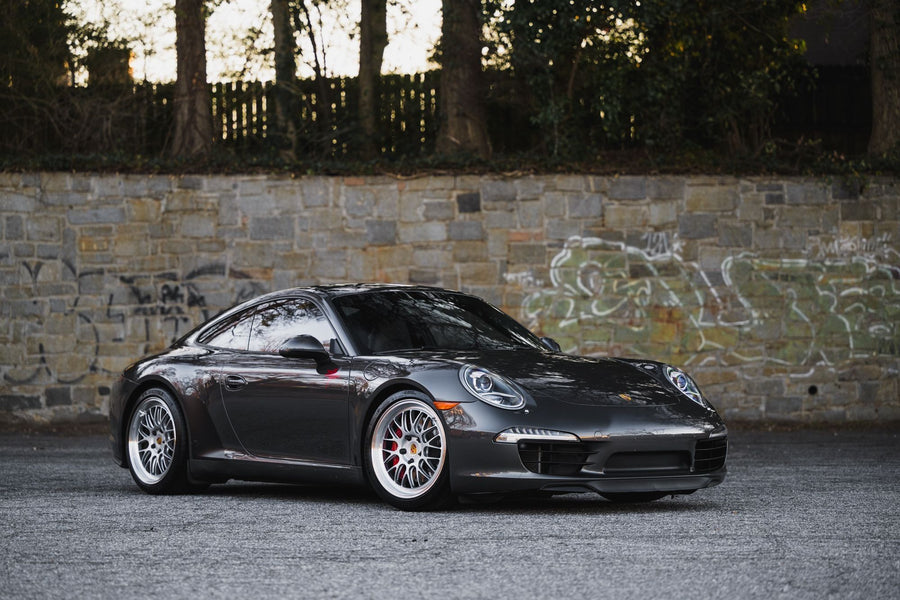 PORSCHE 911 991.1 カレラS に APEX ML-10RT 19x9J ET50 / 19x11.5J ET72 Machined Lip Race Silver を装着