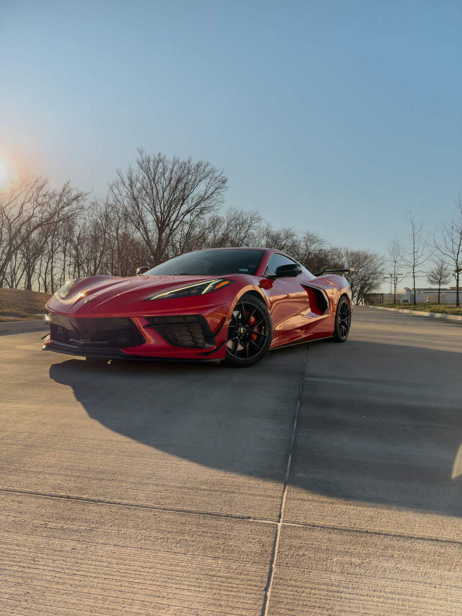 CHEVROLET コルベット C8（スティングレイ／Z51） に APEX VS-5RS F:18x10J ET42 / R:19x11.5J ET48 Satin Black を装着