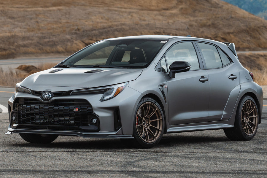 TOYOTA GRカローラ APEX SM-10RS 18インチ Satin Bronze 装着例