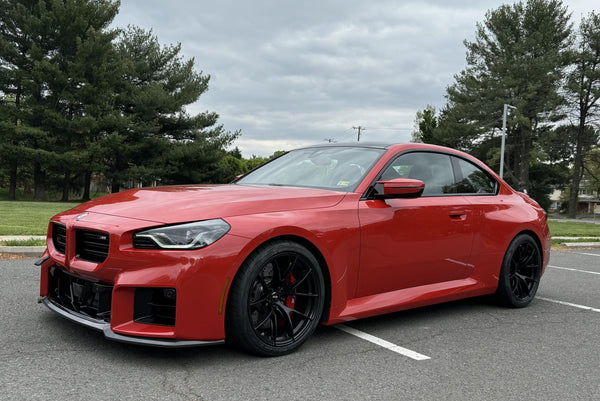 BMW M2 G87 に APEX VS-5RS 19x10.5J ET18 を装着