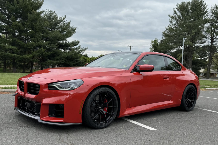 BMW M2 G87 に APEX VS-5RS 19x10.5J ET18 を装着