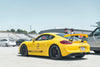 APEX SM-10 装着の PORSCHE 981 ケイマン GT4 リアビュー
