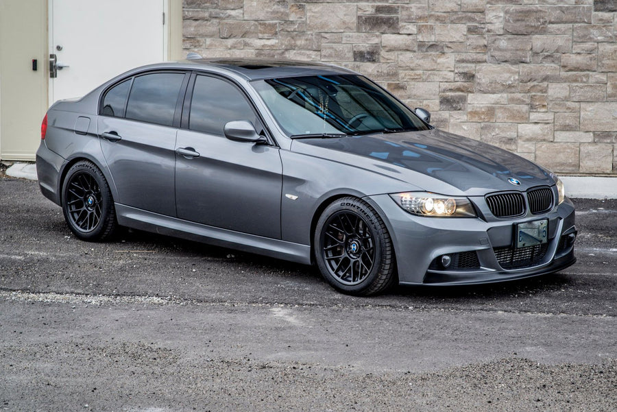 BMW 3シリーズ E90/E91 LCI に APEX ARC-8 17x9J ET30 を装着