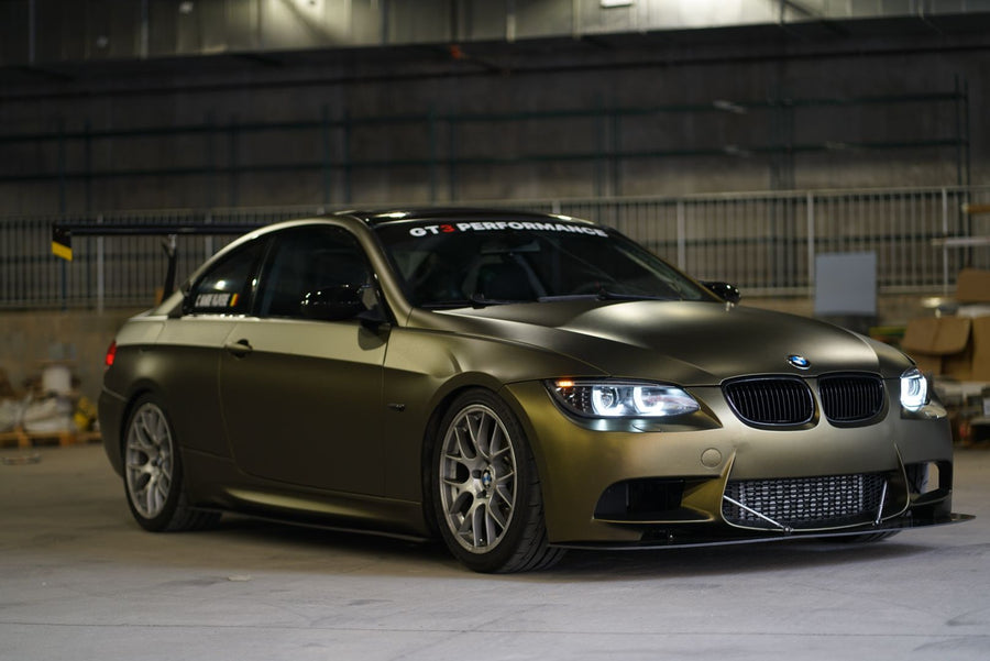BMW 3シリーズ E90/E91/E92/E93 に APEX EC-7 F:18x9J ET31 / R:18x9.5J ET35 を装着