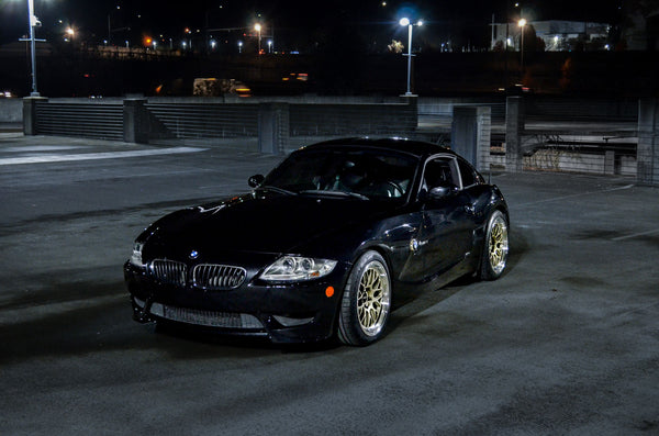 BMW Z4 M E85/E86 に APEX ML-10RT F:18x9J ET30 / R:18x10J ET25 を装着