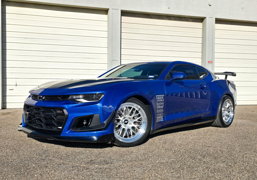 CHEVROLET カマロ 6th Gen ZL1 に APEX ML-10RT F:19x11J ET9 / R:19x12J ET41 Machined Lip Brushed Clear を装着