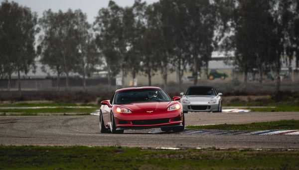 CHEVROLET コルベット C6 ナローボディ に APEX ML-10RT 18x11J ET57 Machined Lip Gloss Motorsport Gold を装着