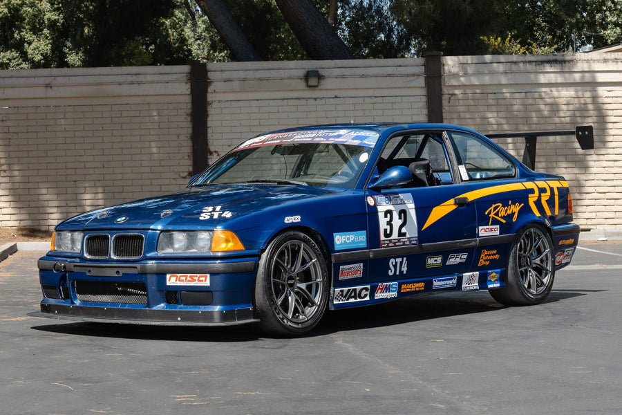 BMW 3シリーズ E36 に APEX VS-5RS 17x9J ET42 を装着