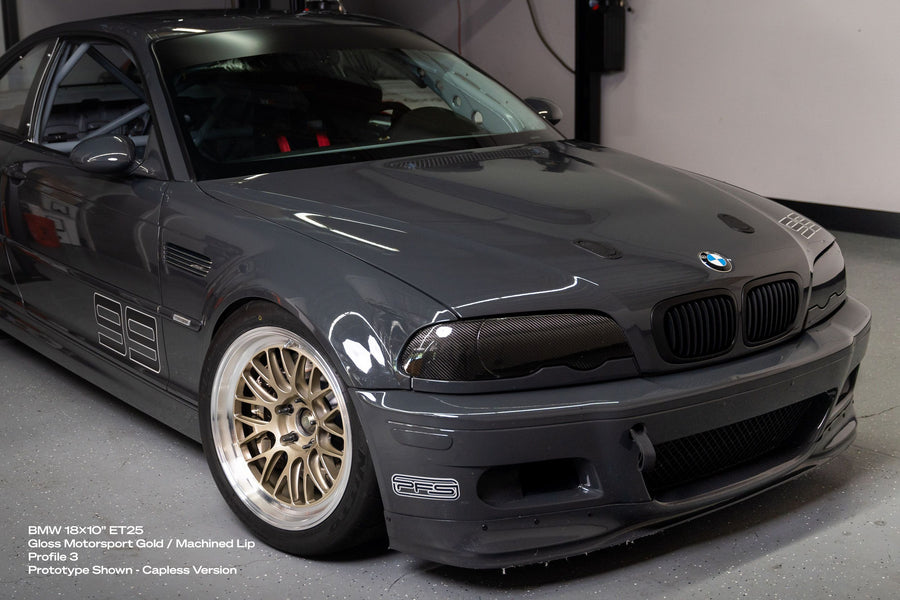 BMW M3 E46 に APEX ML-10RT 18x10J ET25 を装着