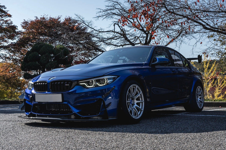 BMW M3 F80 に APEX SM-10 F:18x10J ET25 / R:18x11J ET44 を装着