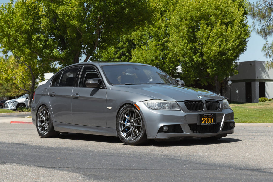 BMW 3シリーズ E90/E91 LCI に APEX VS-5RS 17x9J ET42 を装着