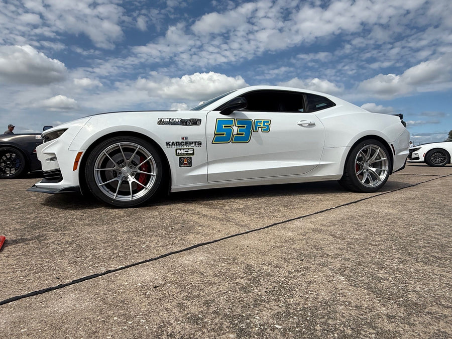 CHEVROLET カマロ 6th Gen に APEX VS-5RS F:19x10J ET20 / R:19x11J ET36 Brushed Clear を装着