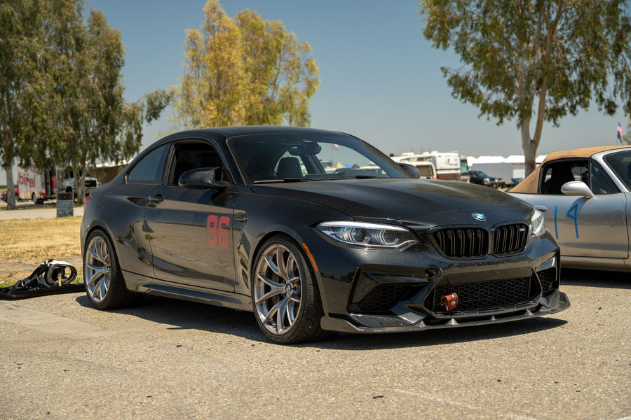 BMW M2 F87 に APEX VS-5RS F:19x10J ET25 / R:19x11J ET44 を装着