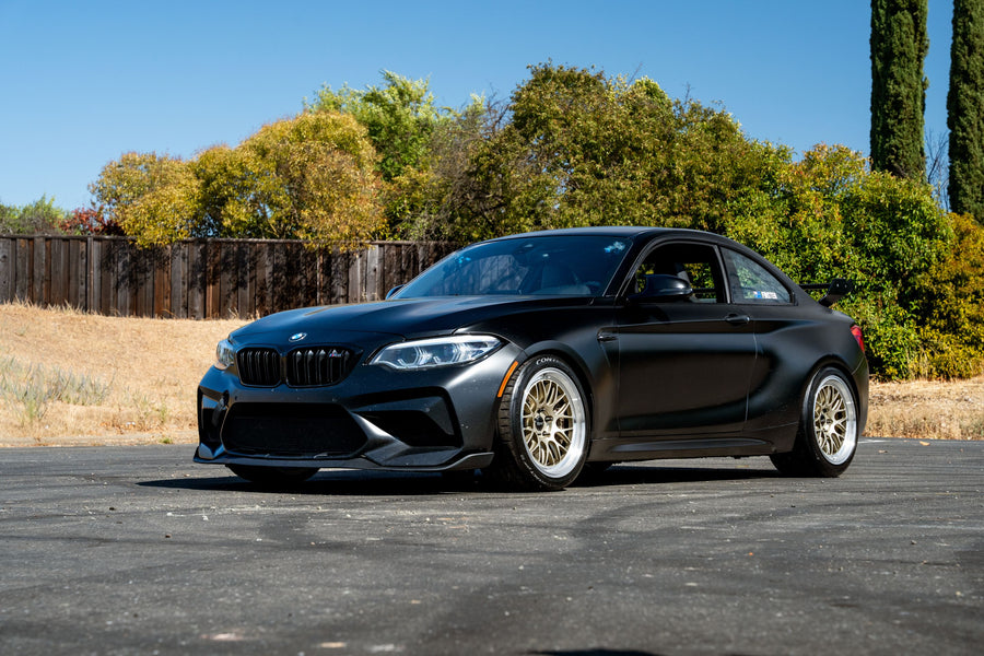 BMW M2 F87 に APEX ML-10RT F:18x9.5J ET22 / R:18x11J ET44 を装着