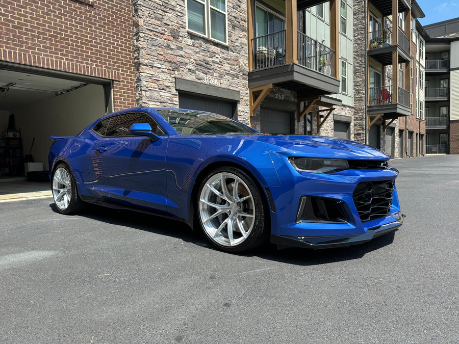 CHEVROLET カマロ 6th Gen ZL1 に APEX VS-5RS F:20x10.5J ET15 / R:20x11.5J ET42 Brushed Clear を装着
