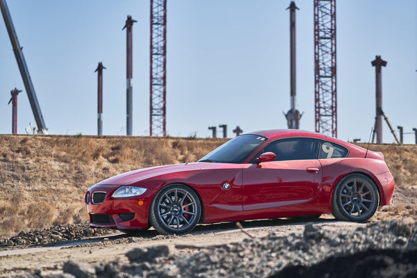 BMW Z4 M E85/E86 に APEX SM-10 F:19x9J ET30 / R:19x10J ET25 を装着