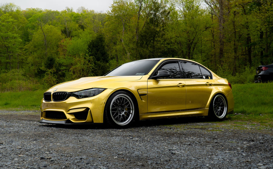 BMW M3 F80 に APEX ML-10RT F:19x9J ET30 / R:19x10J ET25 を装着