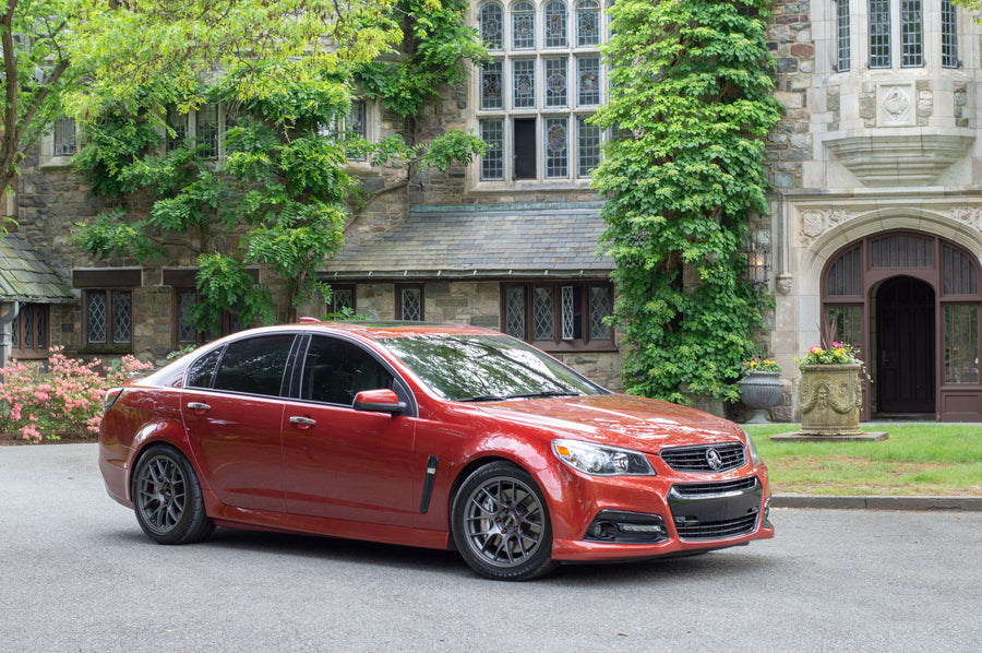 CHEVROLET SS（第1世代） に APEX EC-7 18x9.5J ET35 Anthracite を装着