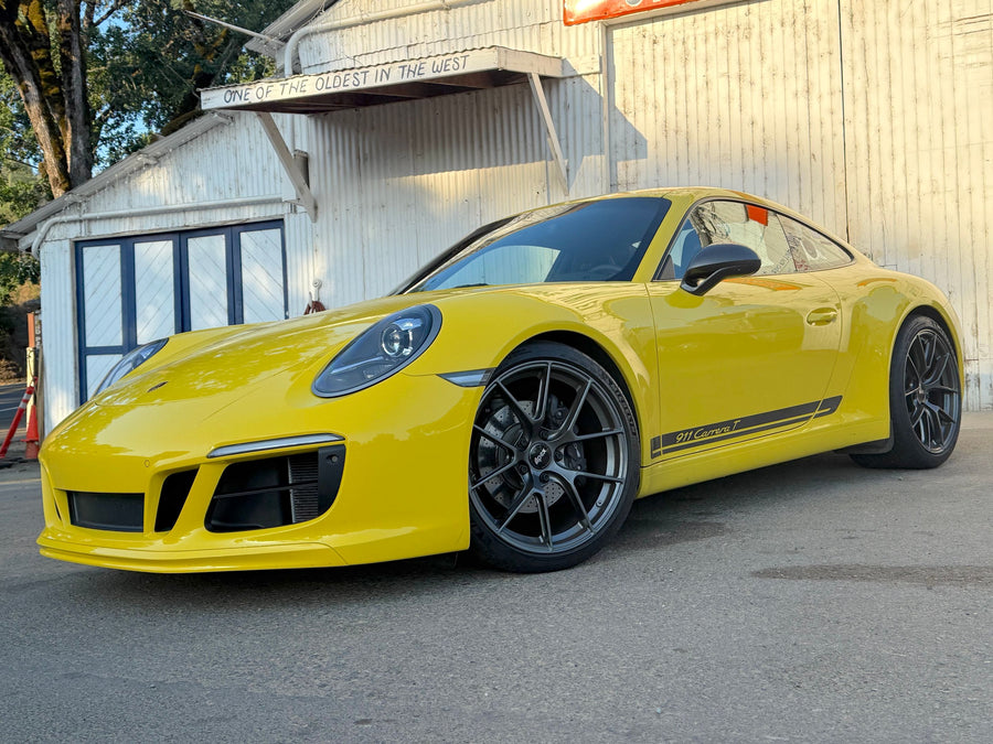 PORSCHE 911 991.2 カレラT に APEX VS-5RS 20x9J ET41 / 20x11.5J ET72 Anthracite を装着