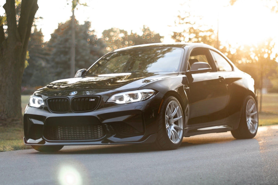 BMW M2 F87 に APEX SM-10 18x9.5J ET22 を装着