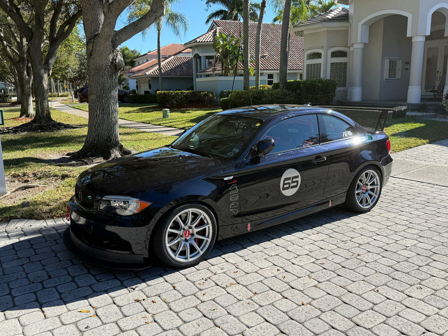 BMW 1シリーズ E82/E88 に APEX SM-10 18x8.5J ET35 を装着