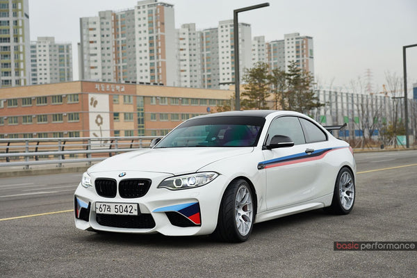 BMW M2 F87 に APEX EC-7 18x9.5J ET35 を装着