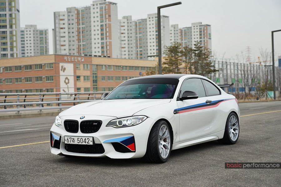 BMW M2 F87 に APEX EC-7 18x9.5J ET35 を装着