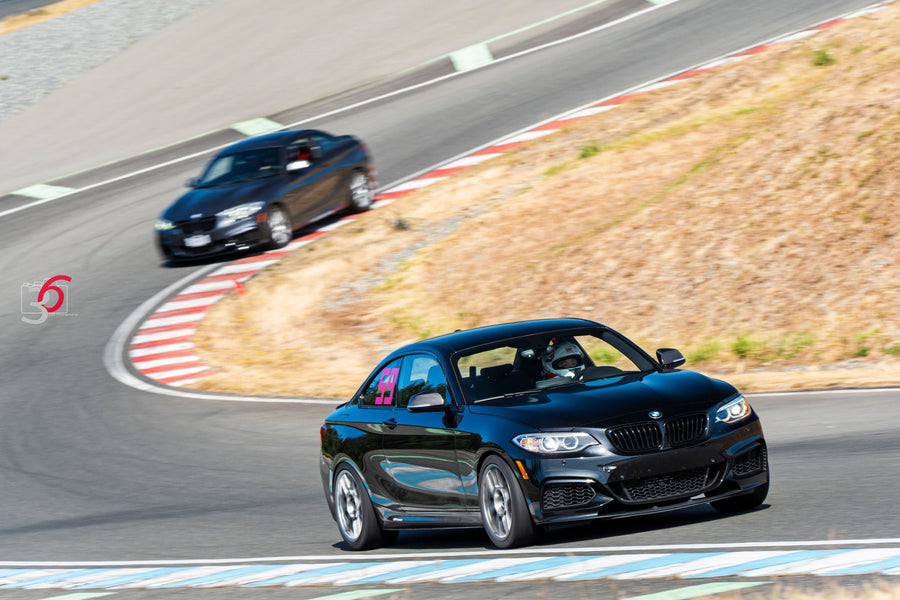 BMW 2シリーズ F22/F23 に APEX ARC-8 F:18x9J ET42 / R:18x9.5J ET58 を装着