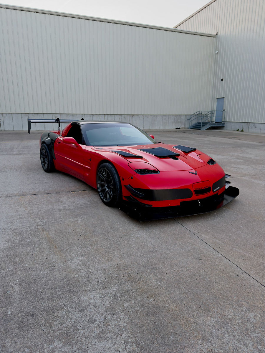 CHEVROLET コルベット C5（Z06／Z51） に APEX SM-10 18x12.5J ET52 Anthracite を装着